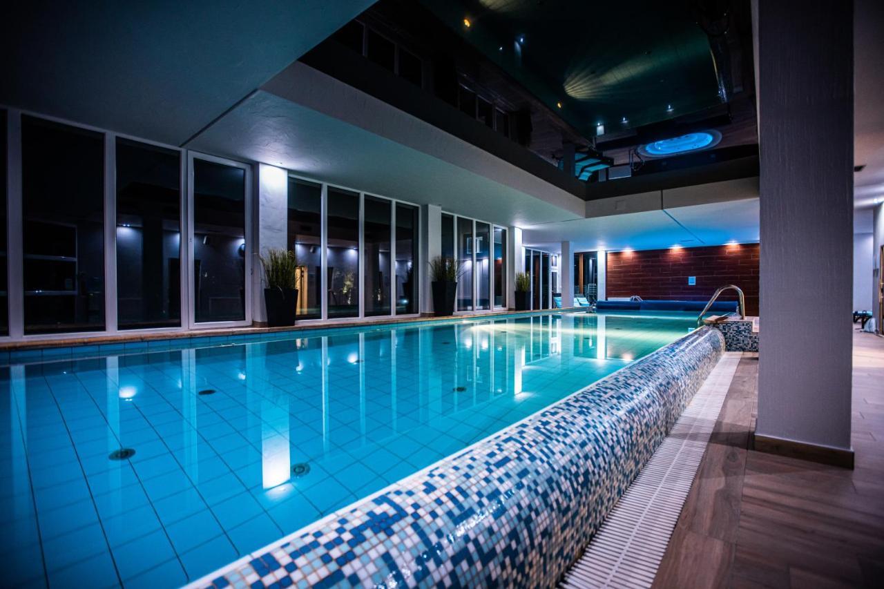 Hotel Moran & Spa Powidz  Exterior photo